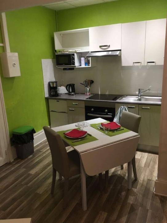 Studio Meuble 3 Etoile 236 Vittel Eksteriør bilde
